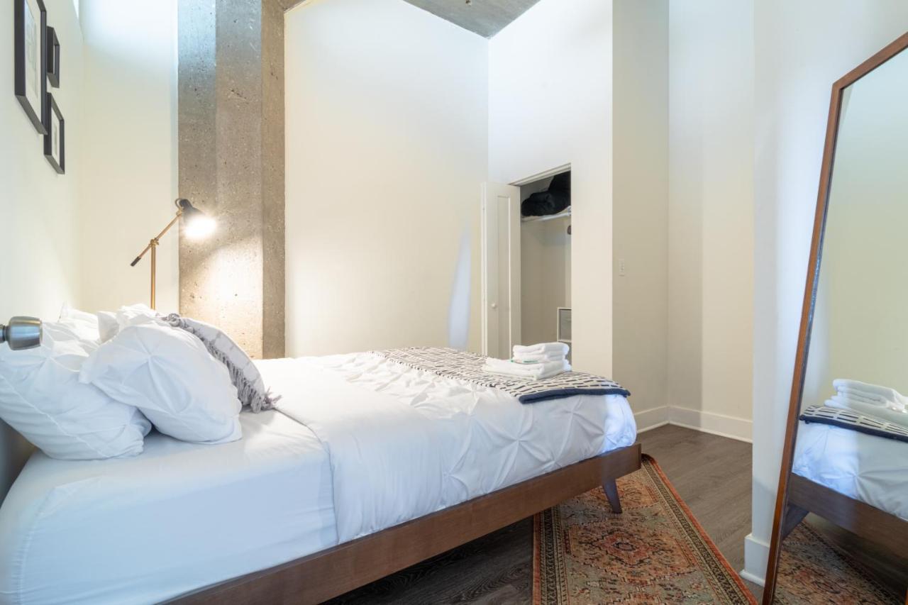 Mccormick Place Modern 2Br Loft In Downtown Chicago Michigan Avenue With Optional Parking Near Soldier Field Luaran gambar