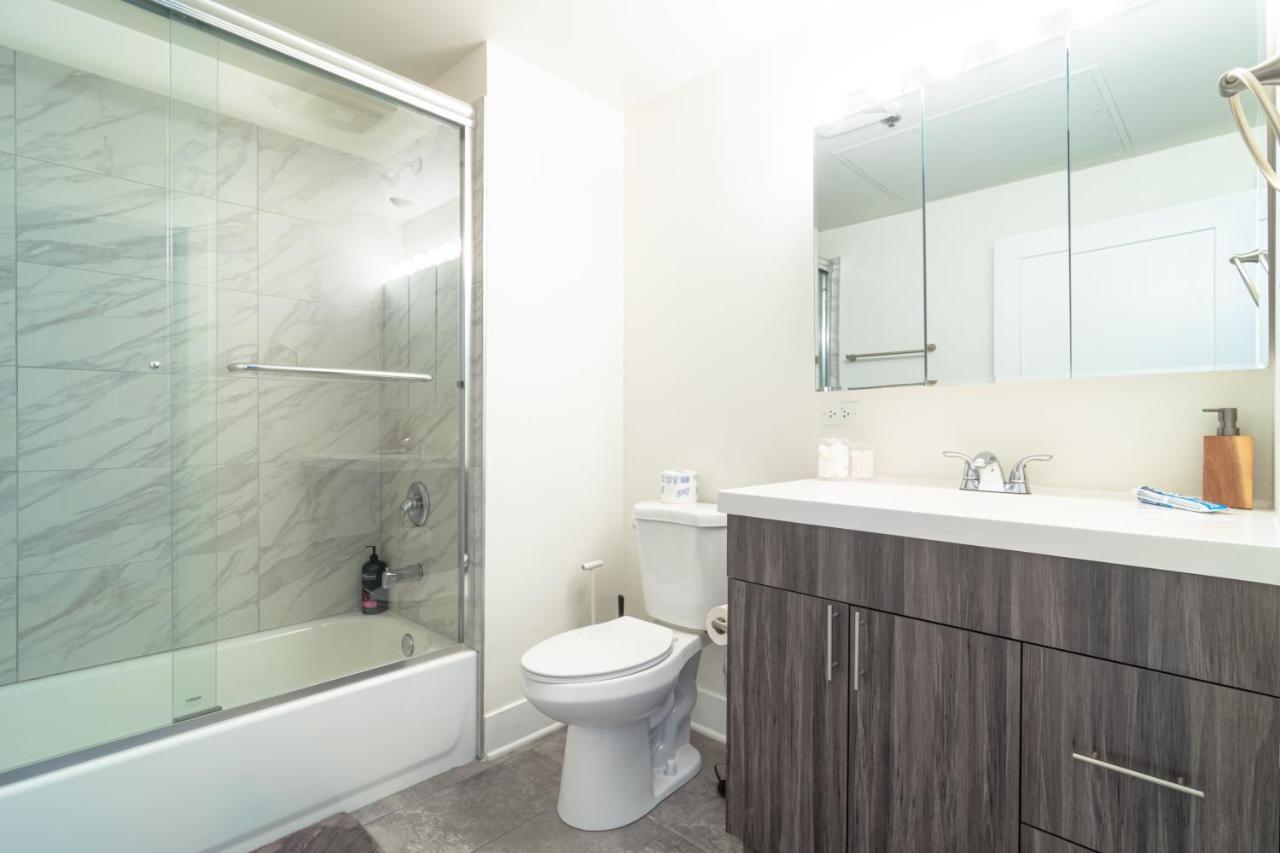 Mccormick Place Modern 2Br Loft In Downtown Chicago Michigan Avenue With Optional Parking Near Soldier Field Luaran gambar